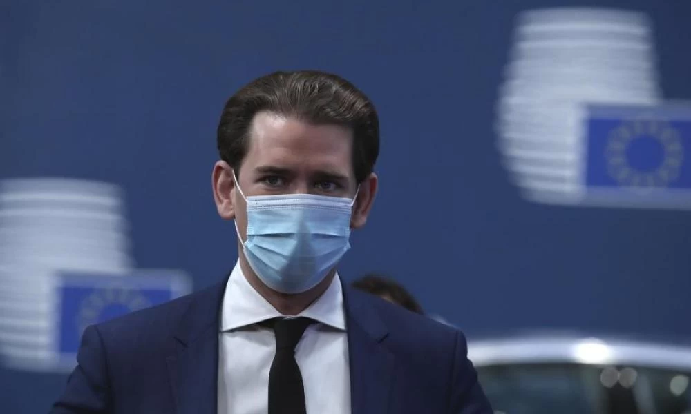 Κουρτς: Αρχίσουμε αμέσως τον εμβολιασμό μετά την παράδοση